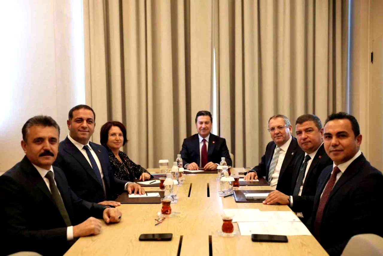 Başkan Aras: “Bizler günü kurtaran değil, yarını kuran işler için çalışacağız”