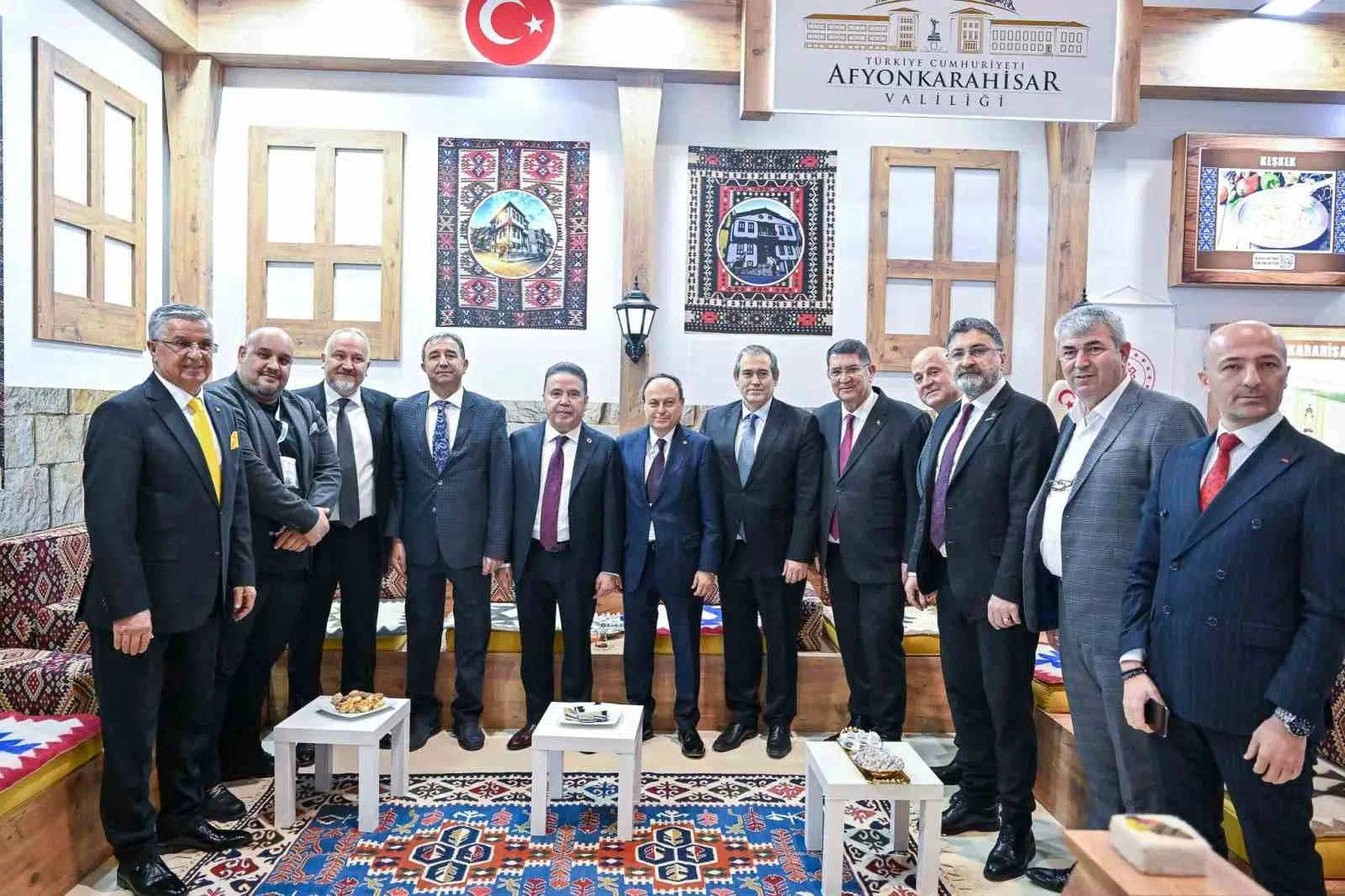 Başkan Böcek, ITB Berlin Fuarı’nda Antalya’yı tanıtıyor.