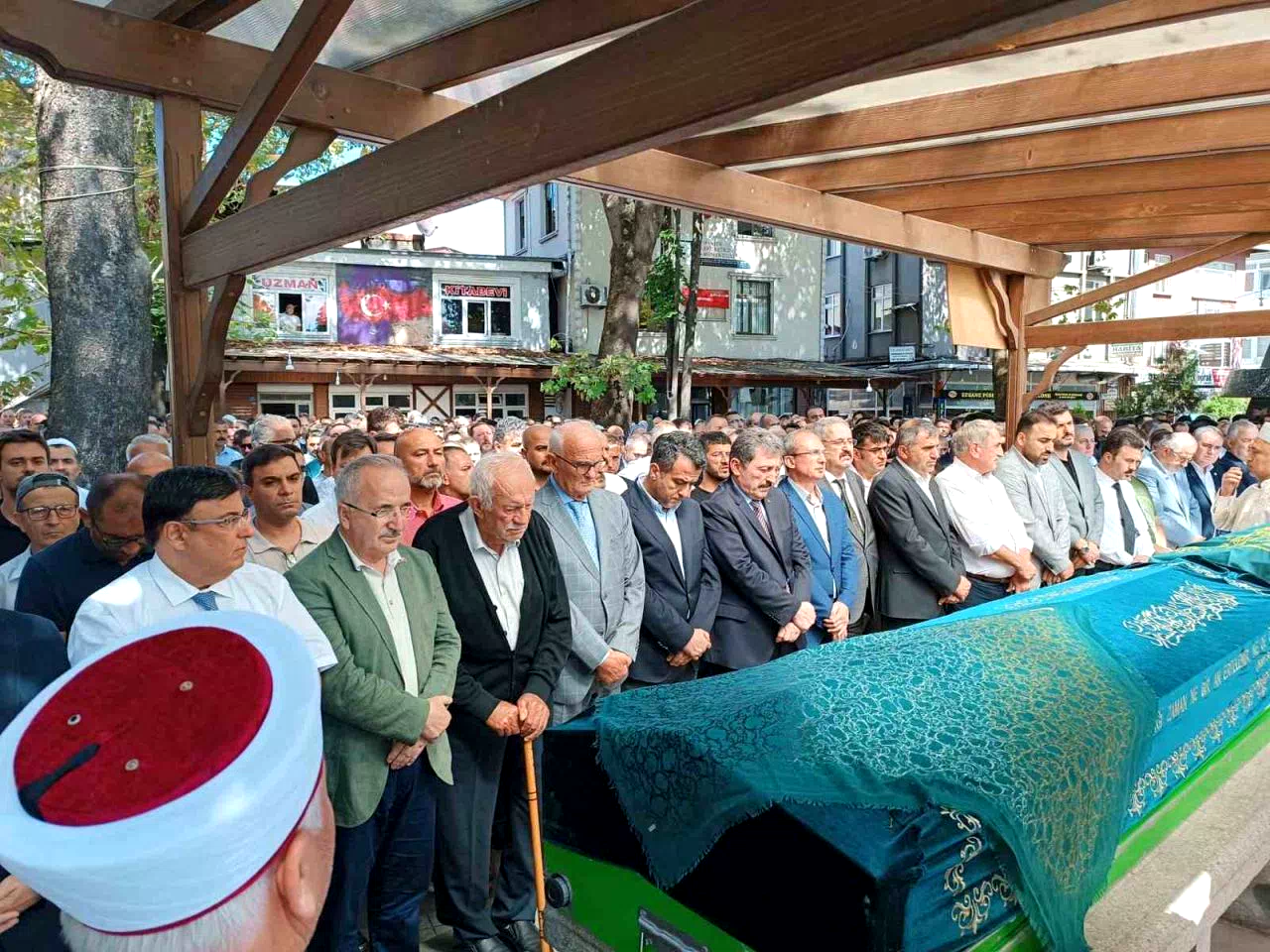 Başkan Doğan’ın kayınvalidesi son yolculuğuna uğurlandı