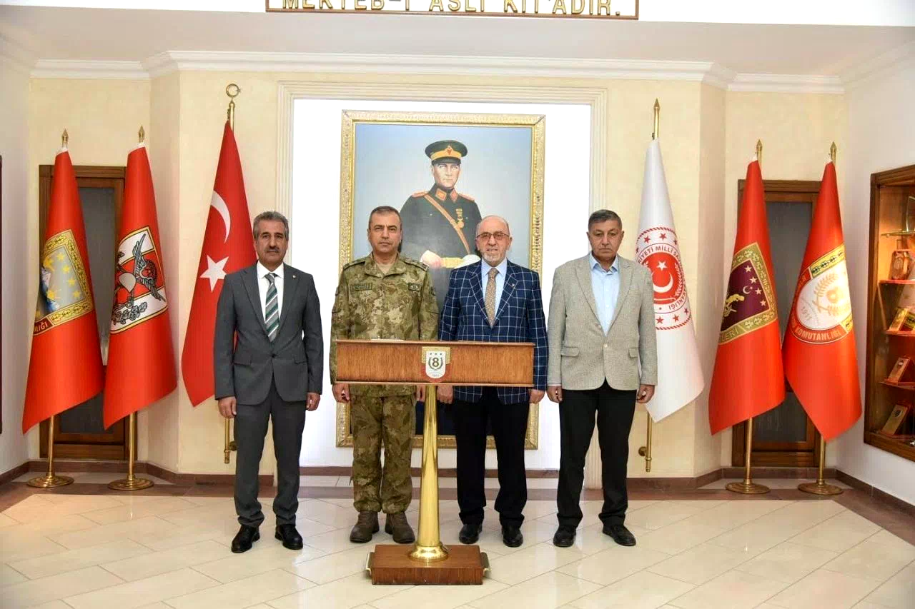 Başkan Dumandağ, Kolordu Komutanı Durmaz ile bir araya geldi