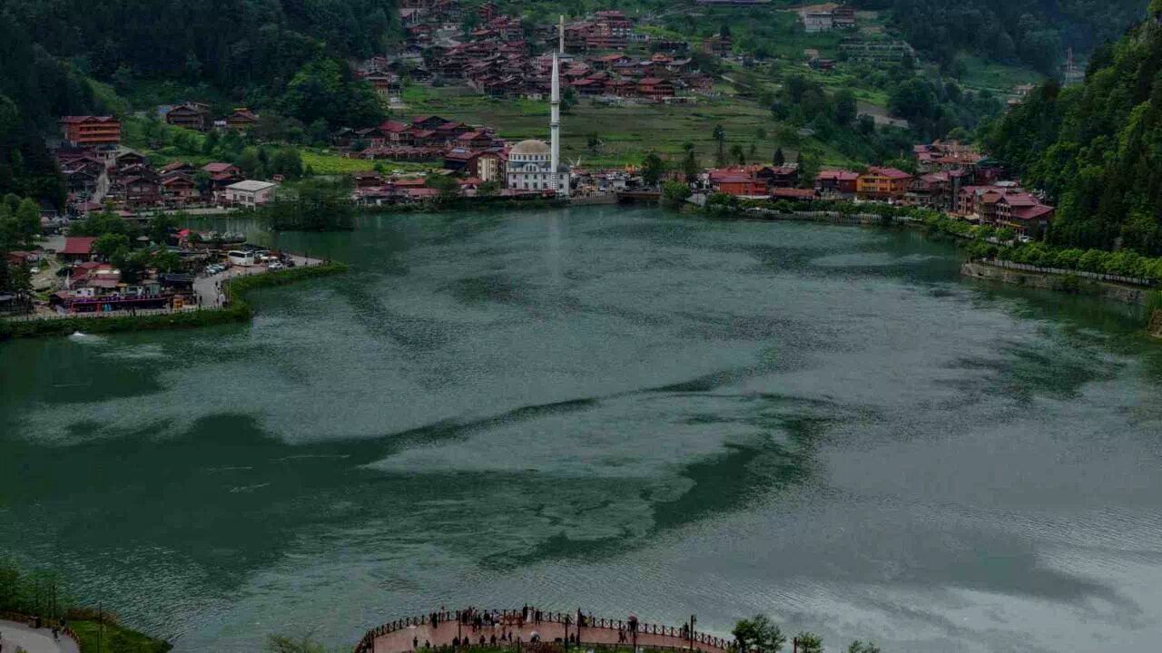 Başkan Genç: “Marjinal bir grup Trabzon turizmini, Trabzon’a gelen turistleri yargılamak istiyor”