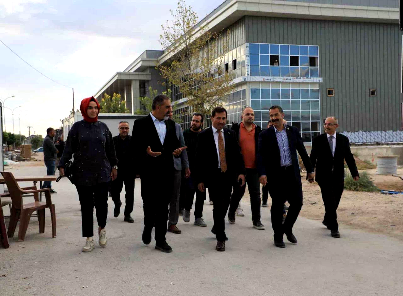 Başkan Kılca, Yaman’a Karatay’daki yatırımları anlattı