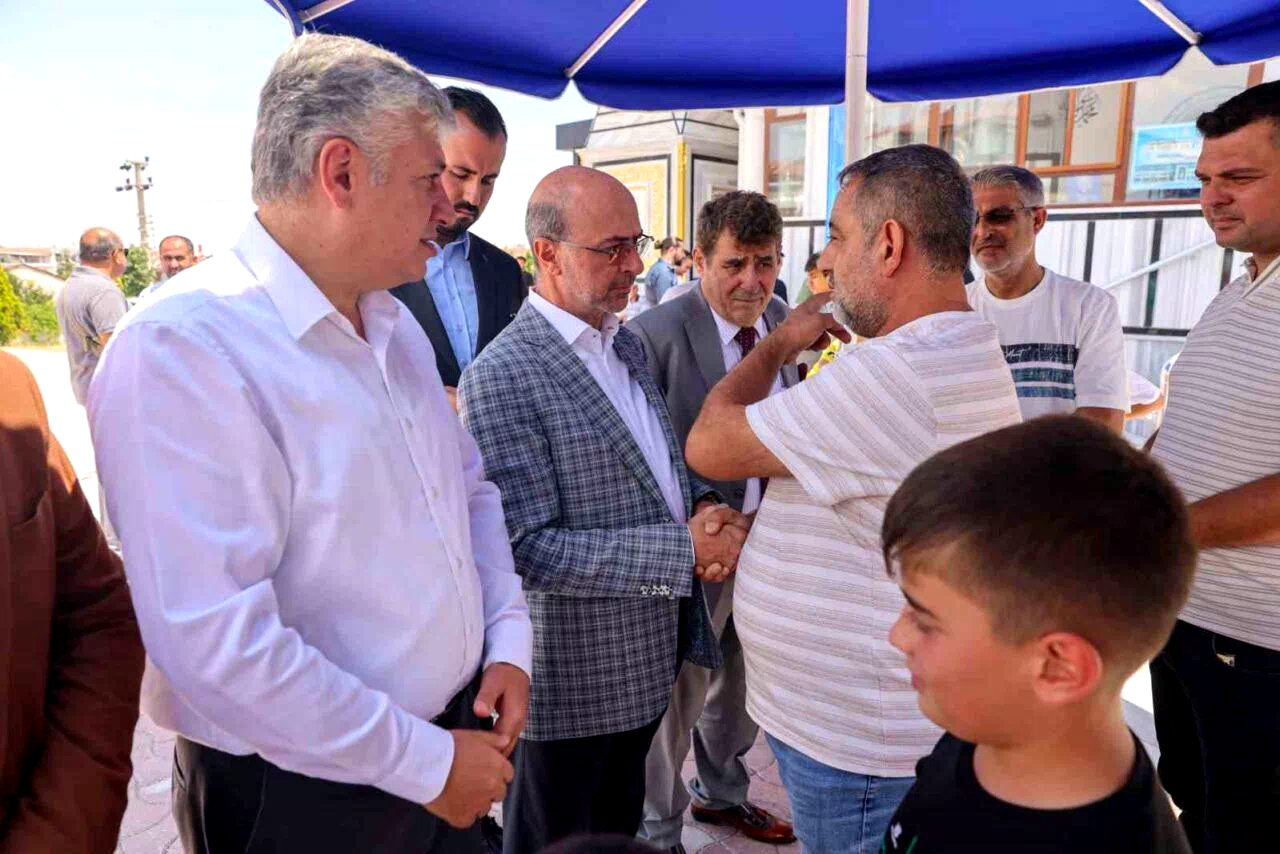 Başkan Pekyatırmacı: “Tüm vatandaşlarımızın ihtiyaçlarını dikkate alarak hizmet üretiyoruz”