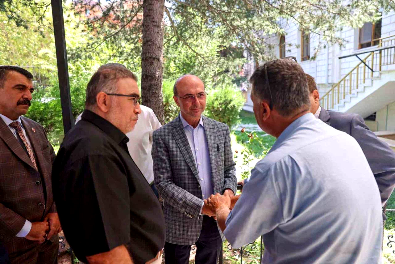 Başkan Pekyatırmacı: “Vatandaşlarımızın görüşleri bizim en büyük rehberimiz”