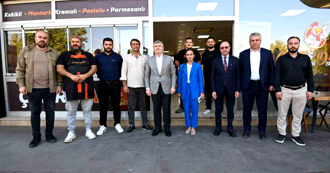 Başkan Pekyatırmacı ve Milletvekili Akyürek Selçuklu’da esnaf ve saha gezisi gerçekleştirdi