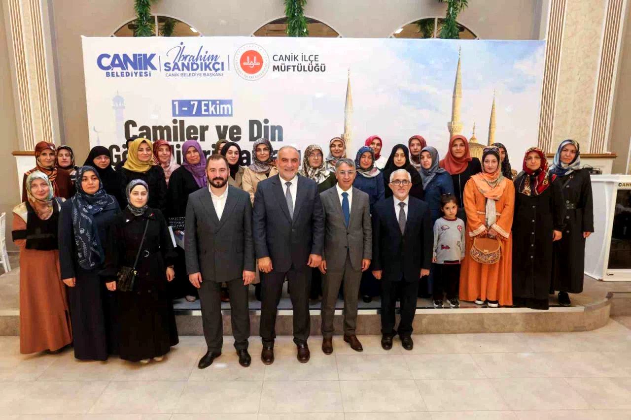 Başkan Sandıkçı: “Camiler, birlik ve beraberliğimizin sembolü”