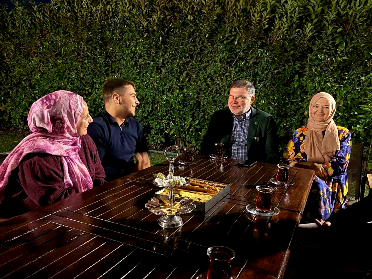 Başkan Saygılı, üniversite öğrencilerini evinde misafir etti