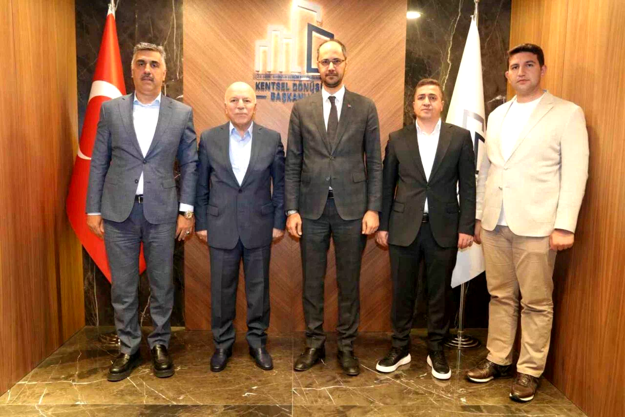 Başkan Sekmen’den kentsel dönüşüm mesaisi