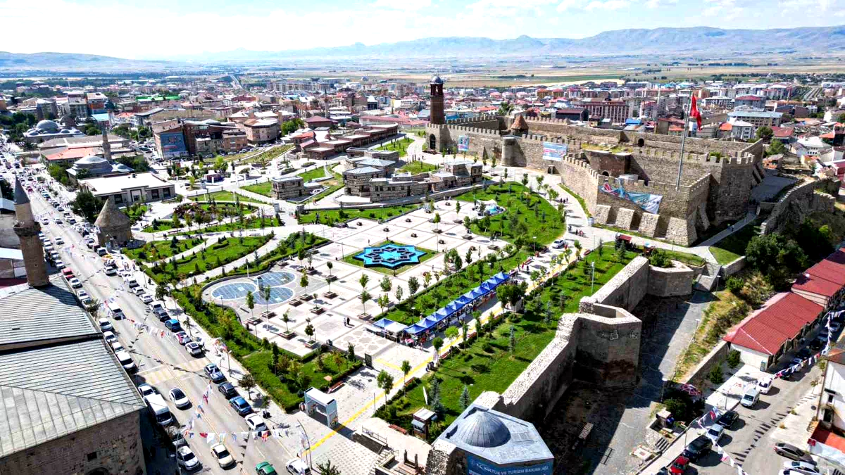 Başkan Sekmen: "Erzurum, her alanda zirveye doğru ilerliyor"