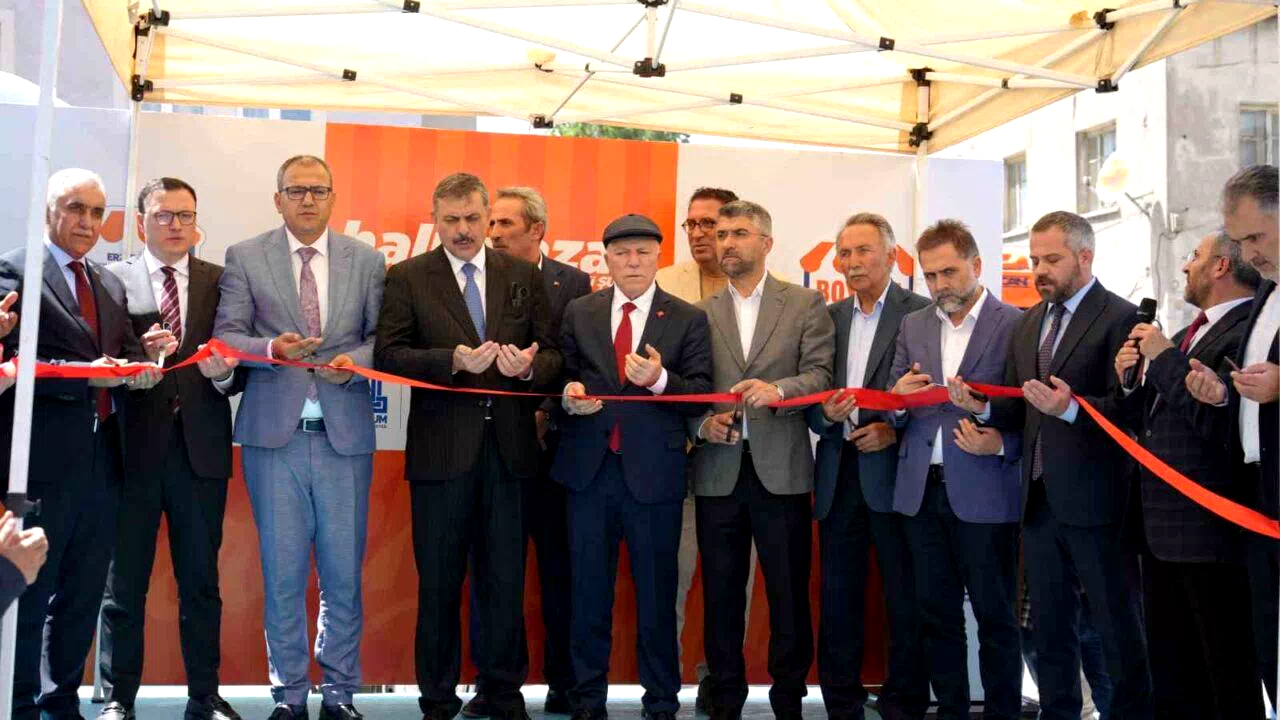 Başkan Sekmen; “Halk pazarları gönül belediyeciliğinin yansımasıdır”