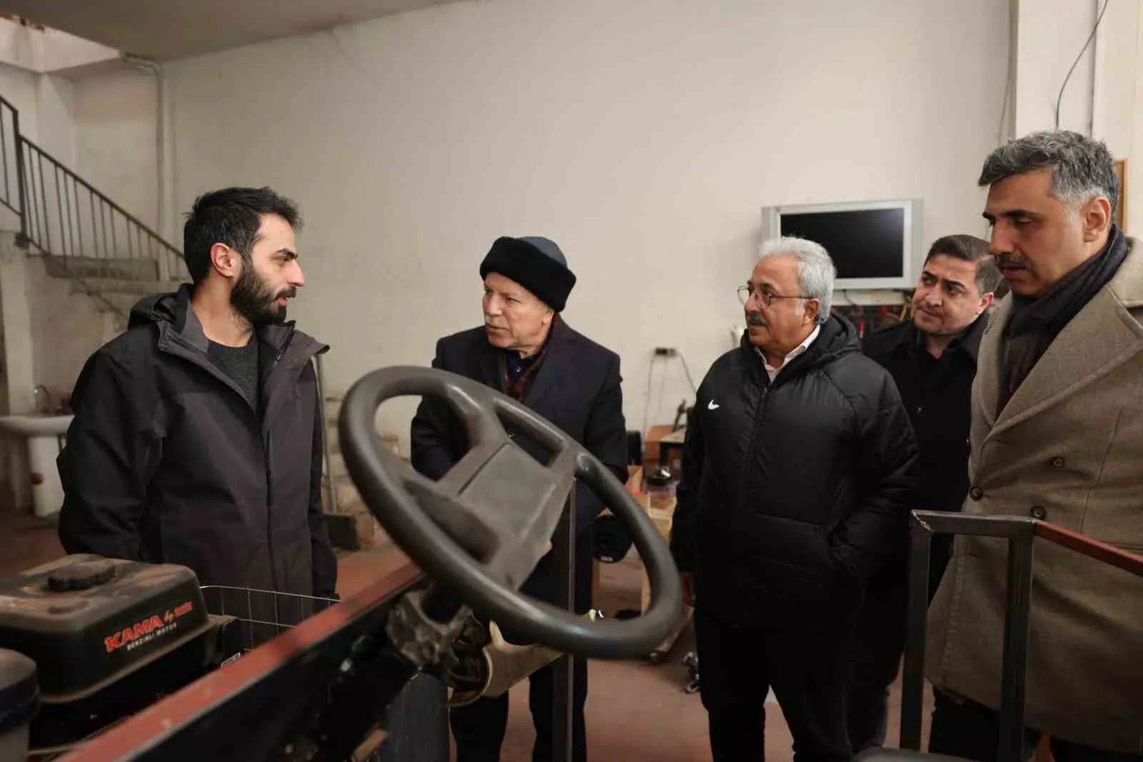 Erzurum Büyükşehir Belediye Başkanı Mehmet Sekmen, Hilalkent Toptancılar Sitesi sakinleriyle bir araya geldi.