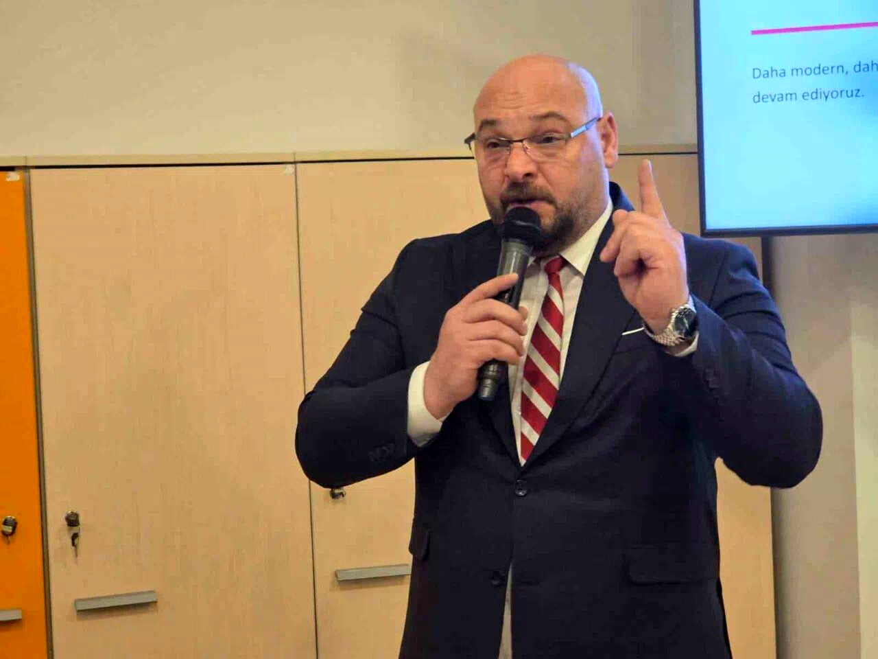Başkan Türkel: “Bütçemizi yol yapımına ayıracağız”