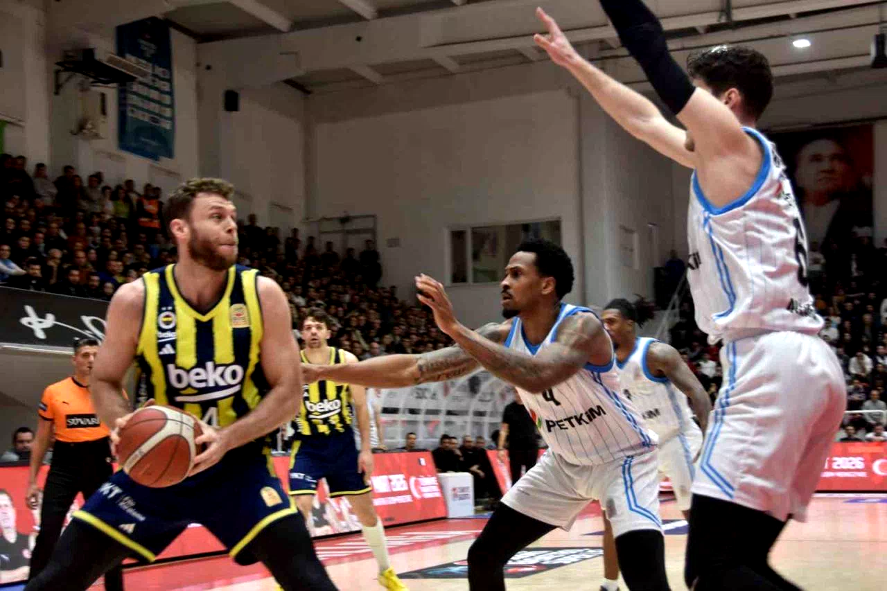Basketbol Süper Ligi: Aliağa Petkimspor: 70 – Fenerbahçe Beko: 78