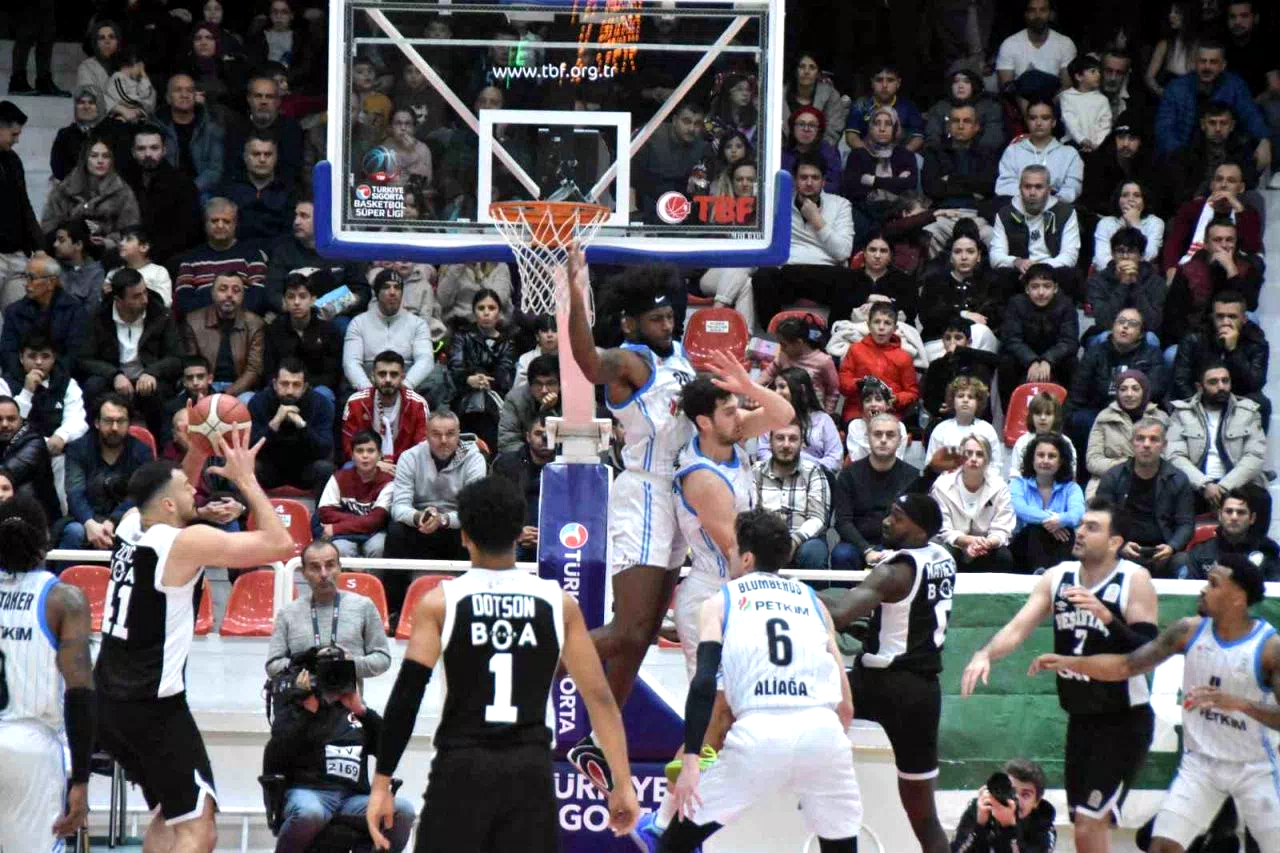 Basketbol Süper Ligi: Aliağa Petkimspor: 72 – Beşiktaş: 75