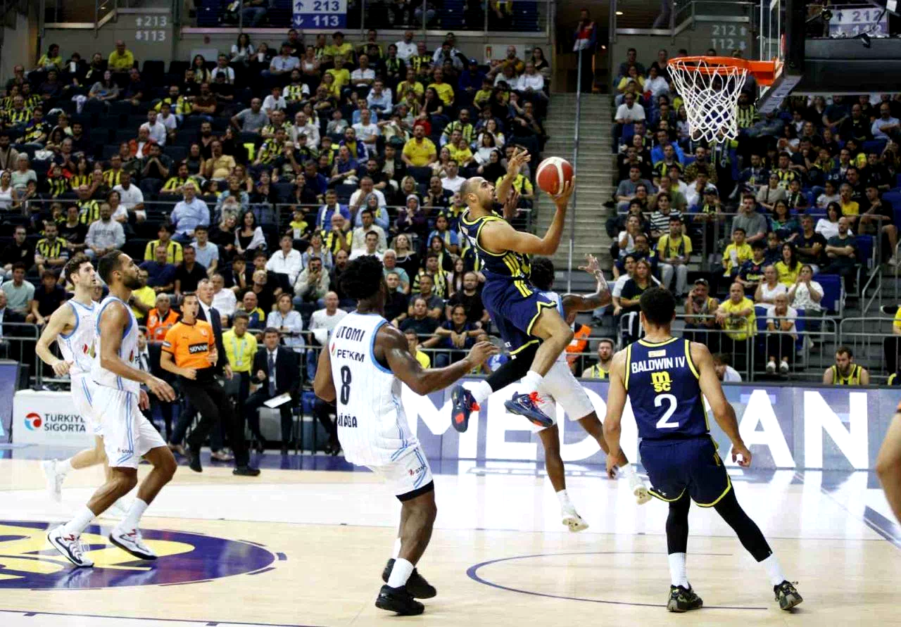 Basketbol Süper Ligi: Fenerbahçe: 105 – Aliağa Petkim Spor: 83