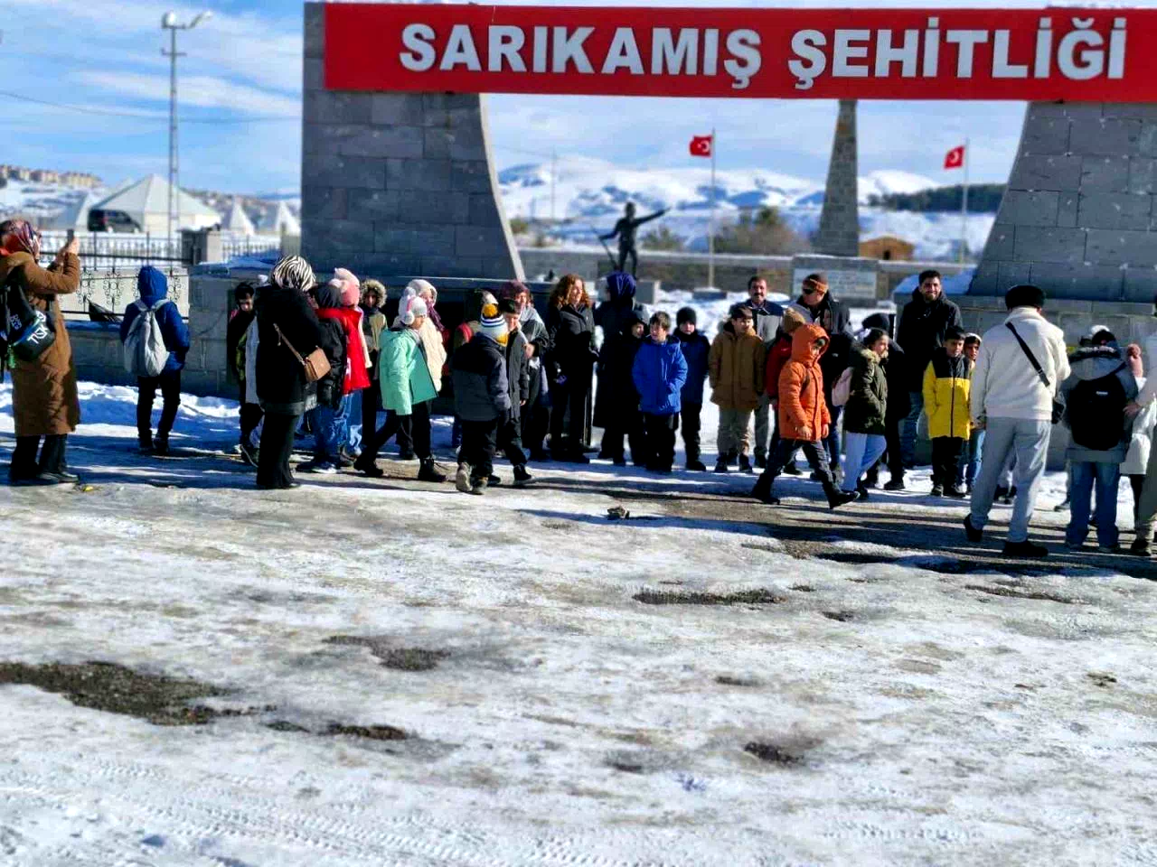 Başöğretmen İlkokulu Öğrencileri Sarıkamış Şehitlerini unutmadı
