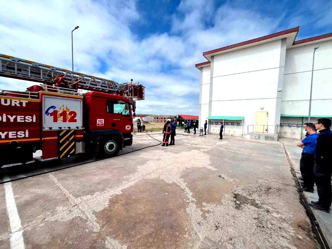 Bayburt Açık Ceza İnfaz Kurumunda yangın tatbikatı yapıldı