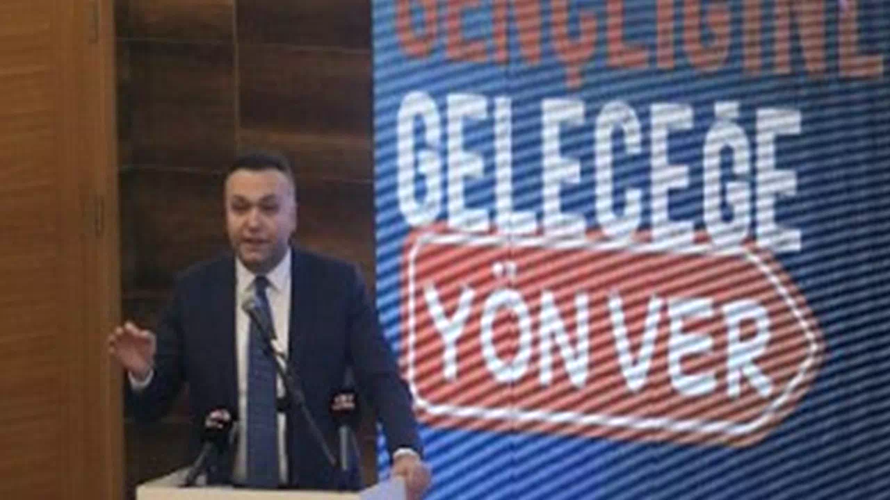 Bayburt Gençlik Kolları yeniden Batuhan Tataroğlu dedi