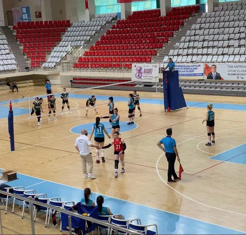 Bayburt Gençlik Merkezi S.K. Kadın Voleybol Takımı Final Grubunda!