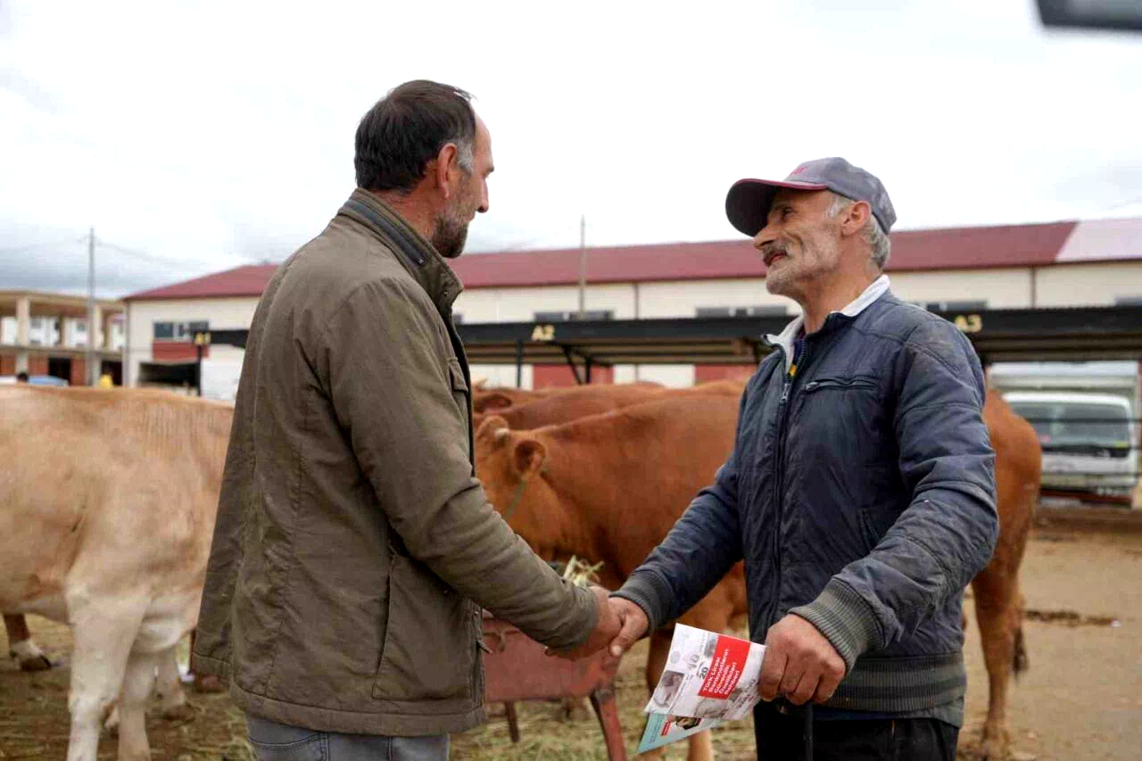 Bayburt kurban pazarında arife hareketliliği