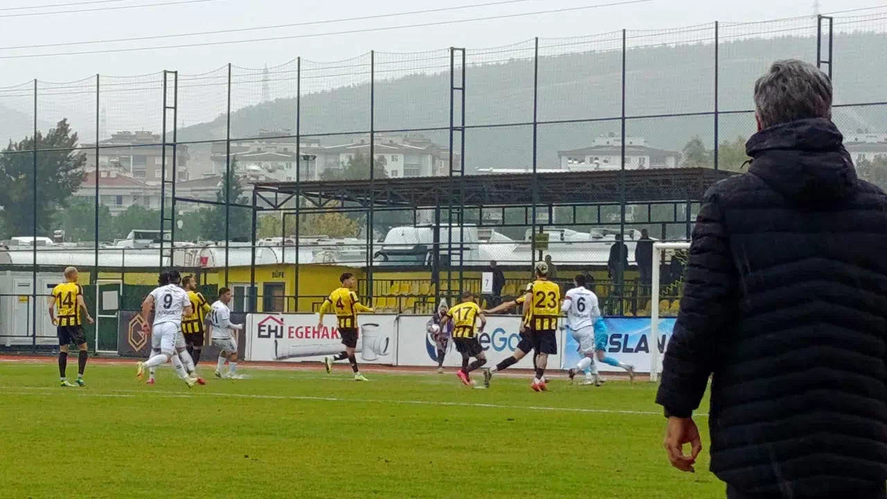 Bayburt Özel İdarespor, Aliağa Deplasmanından 2-2 ile döndü: Puanını 14’e yükseltti
