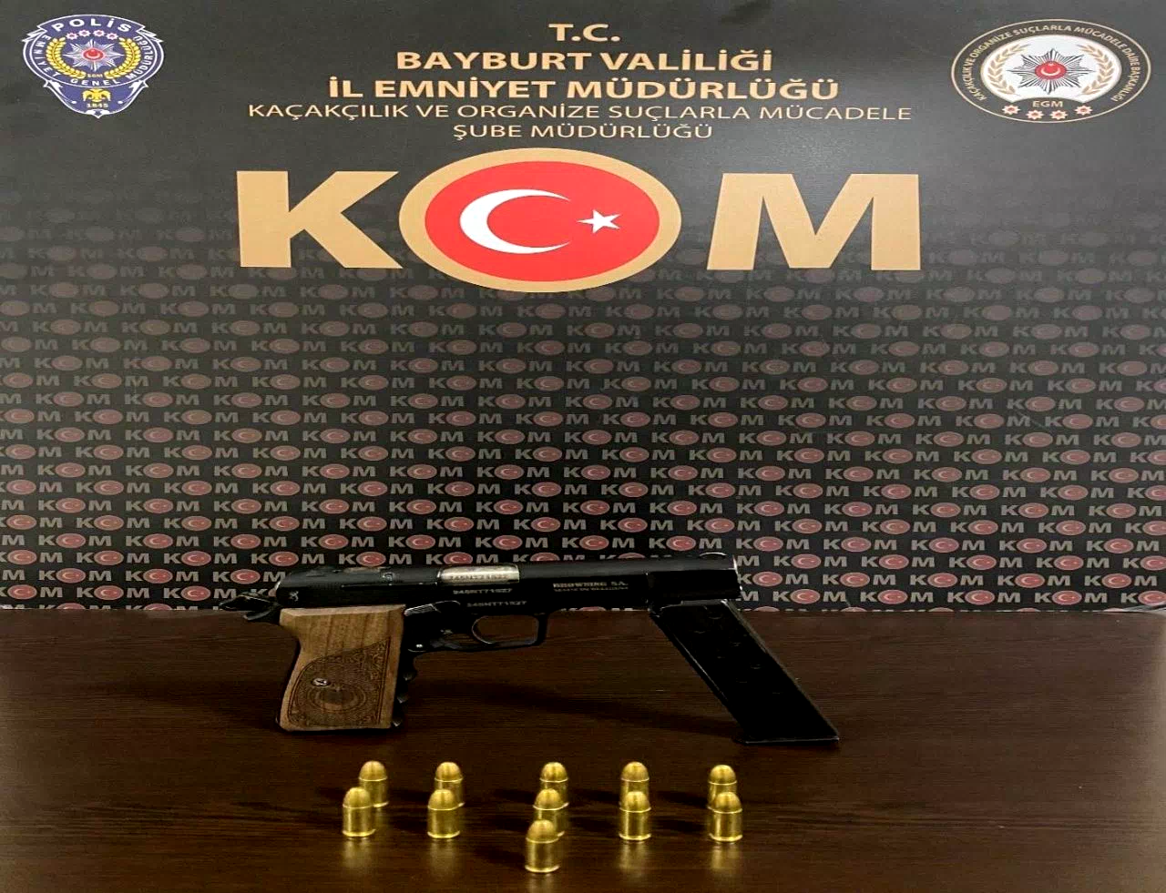 Bayburt polisi kaçakçılığa geçit vermiyor