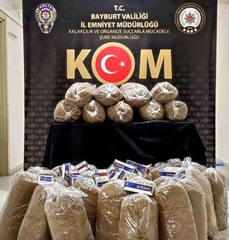 Bayburt’ta 180 kilo tütün, 8400 adet makaron ele geçirildi