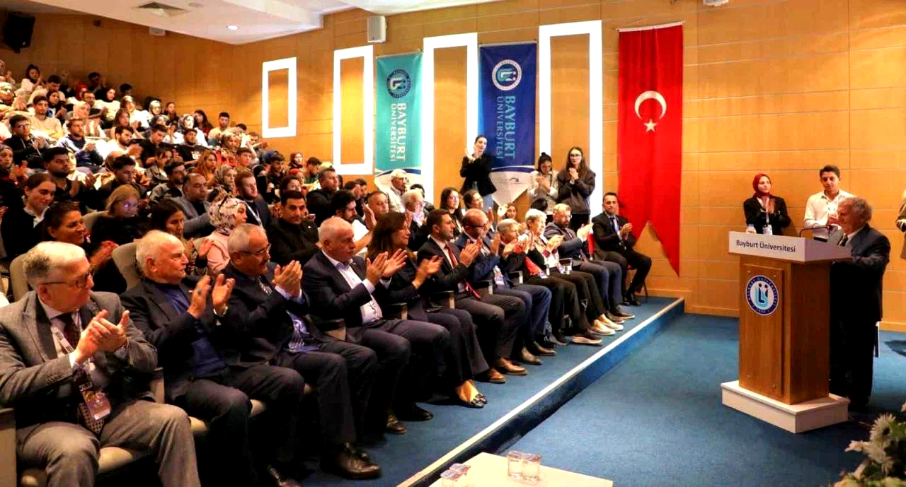 Bayburt’ta 2. Sağlık Sempozyumu başladı