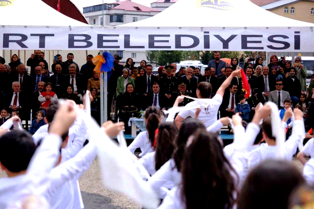 Bayburt’ta 23 Nisan Ulusal Egemenlik Çocuk Bayramı kutlandı