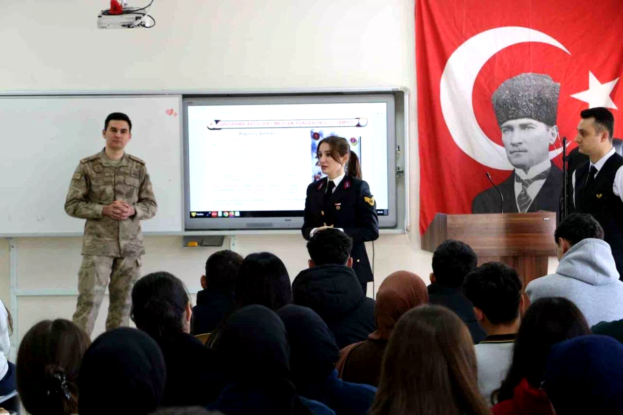 Bayburt’ta 3 Bin 296 lise öğrencisine JSGA tanıtıldı