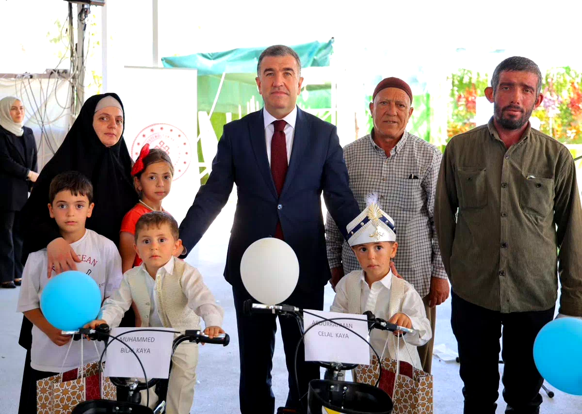 Bayburt’ta çocuklar için sünnet şöleni