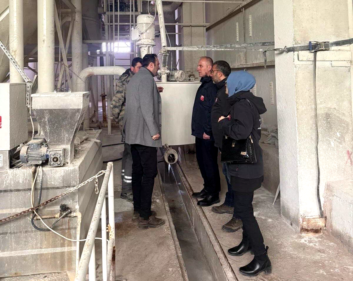 Bayburt’ta doğal taş üretim tesisinde çevre denetimi yapıldı