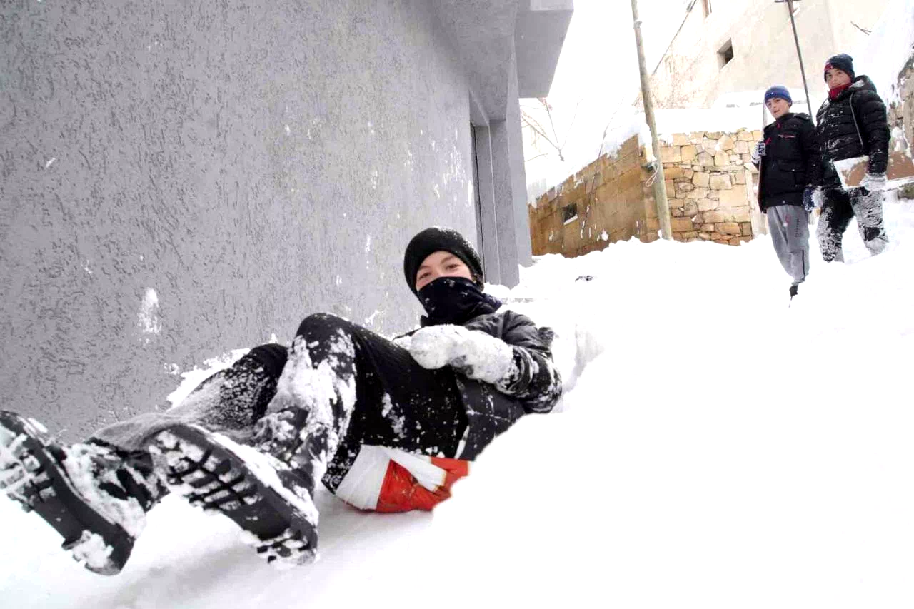 Bayburt’ta eğitime kar engeli: Okullar 1 gün tatil edildi