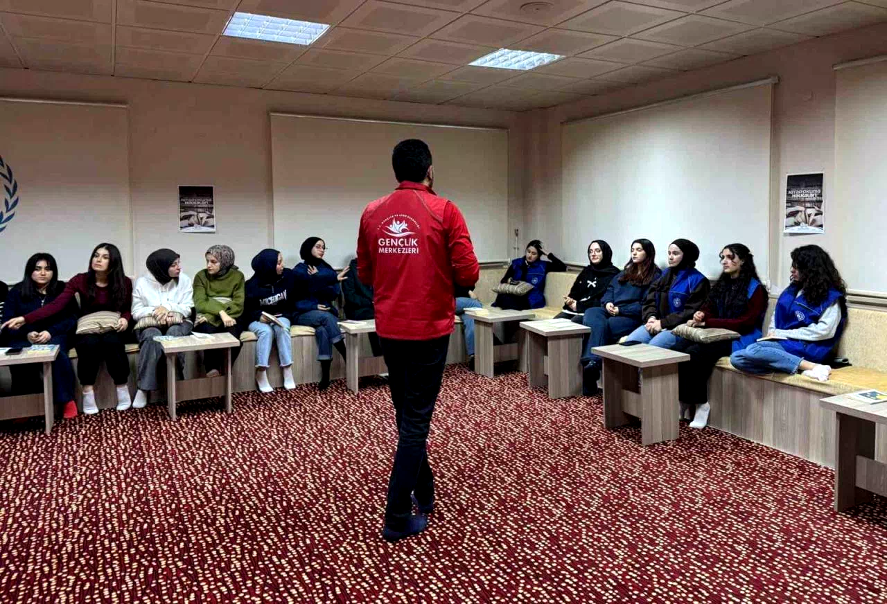 Bayburt’ta gençler bağımlılığa karşı bilgilendirildi