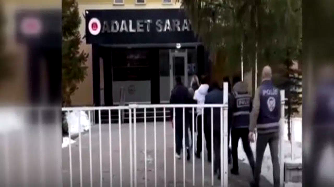 Bayburt’ta göçmen kaçakçılığı operasyonu!