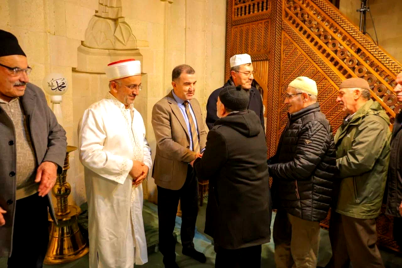 Bayburt’ta gönüller Regaip Kandilinde birleşti