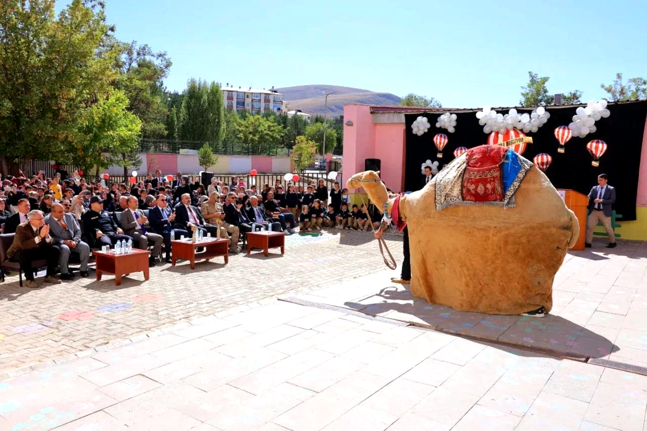 Bayburt’ta İlköğretim Haftası kutlandı