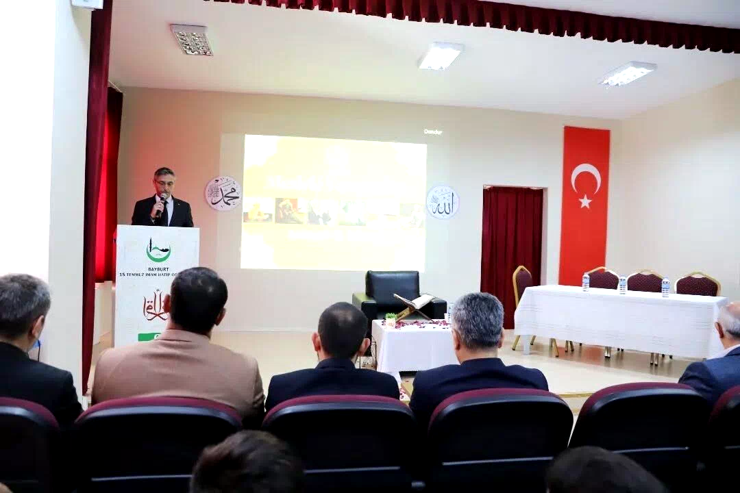 Bayburt’ta imam hatip ortaokulları arasında mesleki yarışmalar düzenlendi