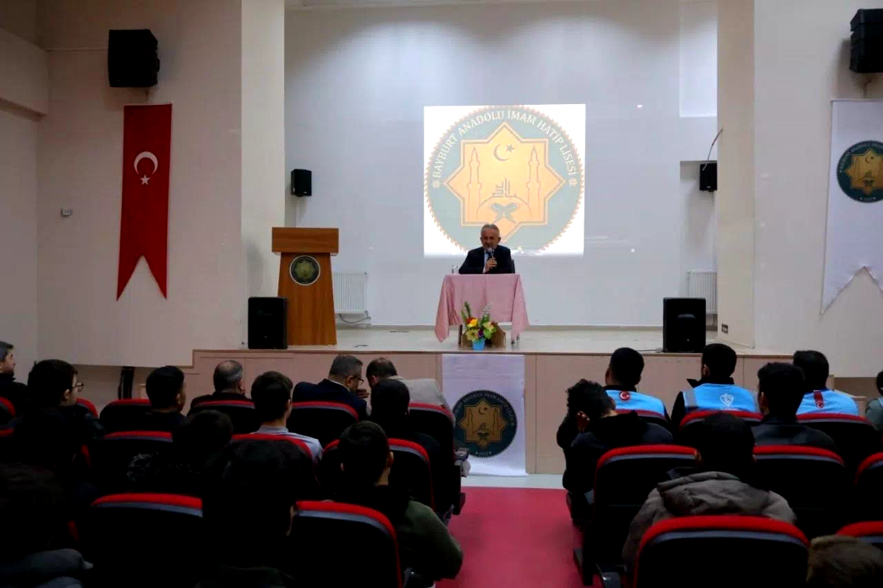 Bayburt’ta İmam Hatipliler Haftası kutlandı