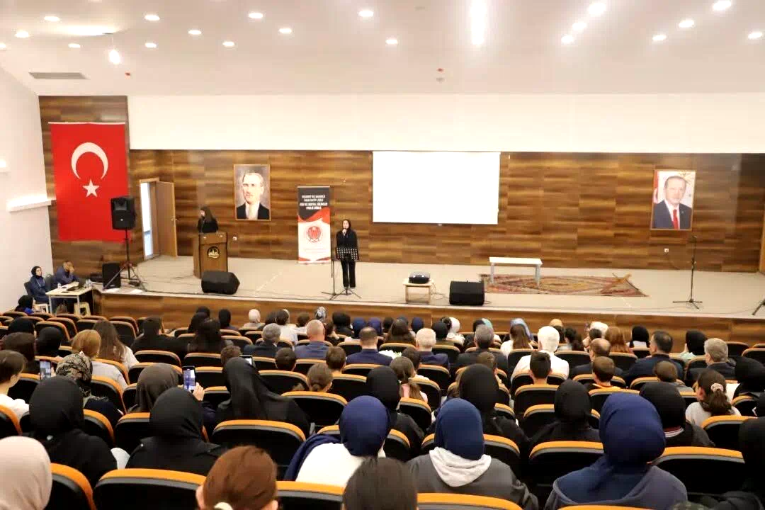 Bayburt’ta İstanbul’un fethinin 573. yılı programla kutlandı