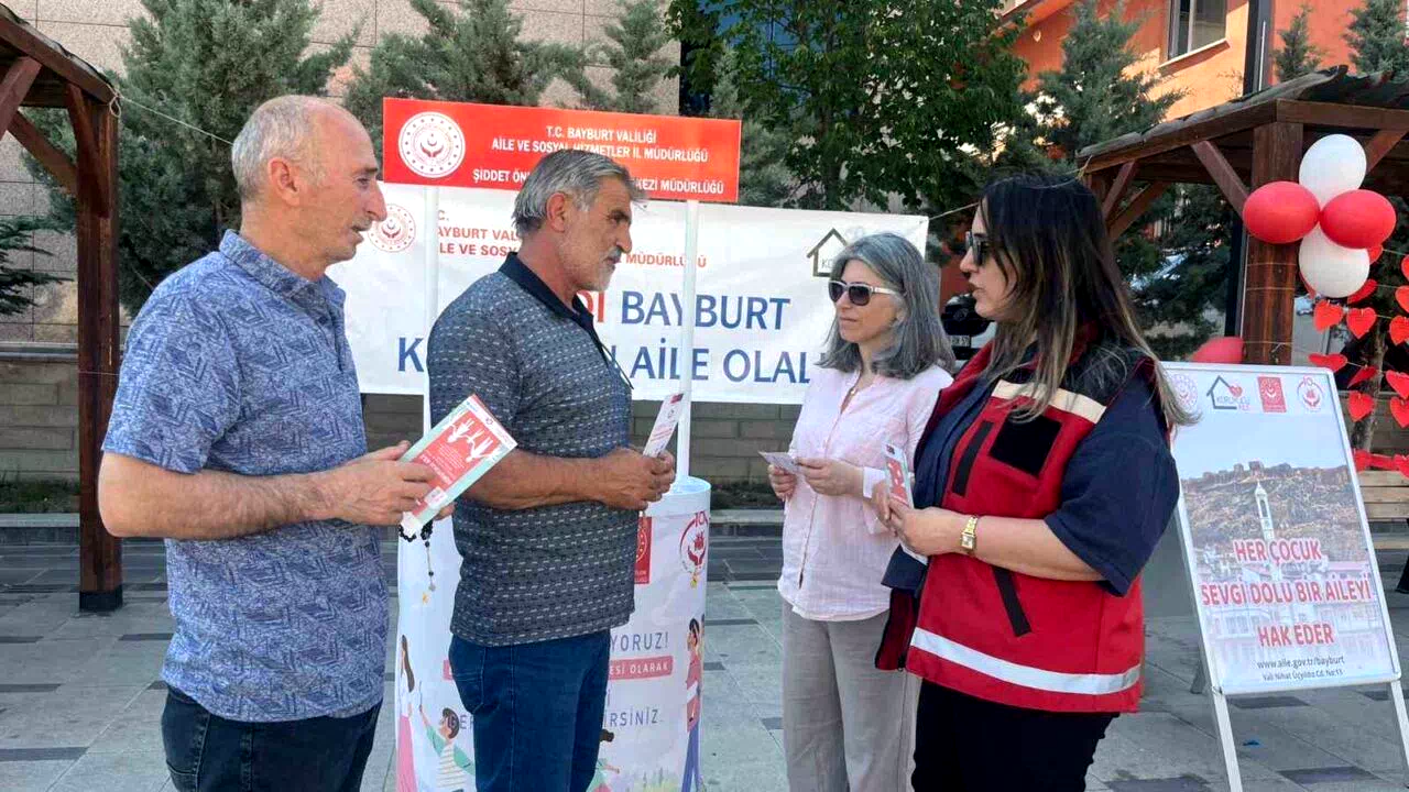 Bayburt’ta koruyucu aile hizmeti tanıtıldı