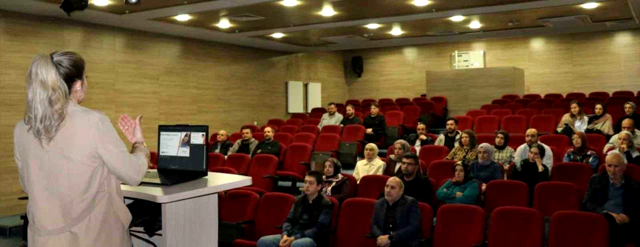 Bayburt’ta madde ve tütün bağımlılığıyla mücadele eğitimleri devam ediyor