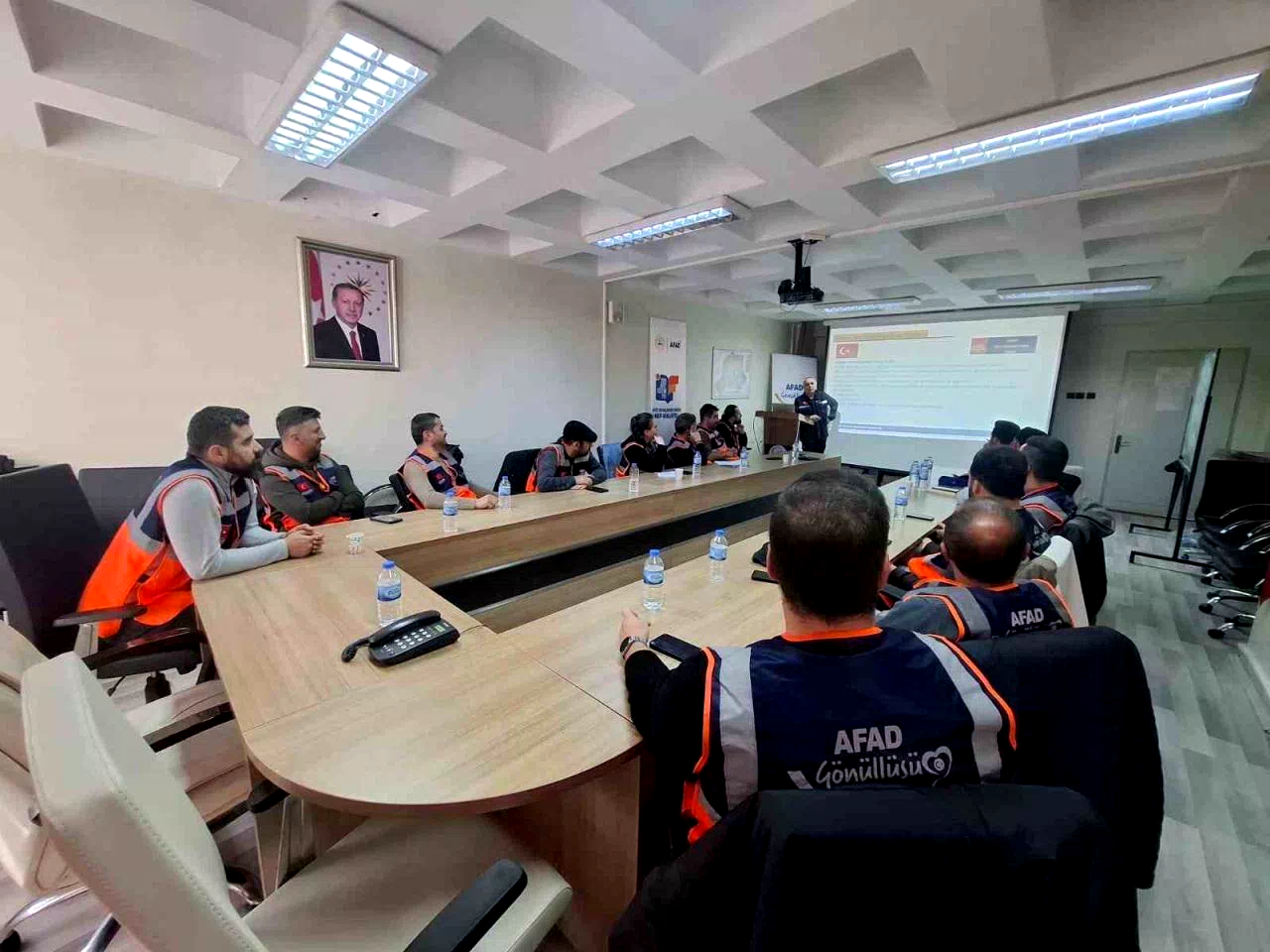 Bayburt’ta MEB AKUB ekiplerine destek AFAD gönüllüsü eğitimi başladı