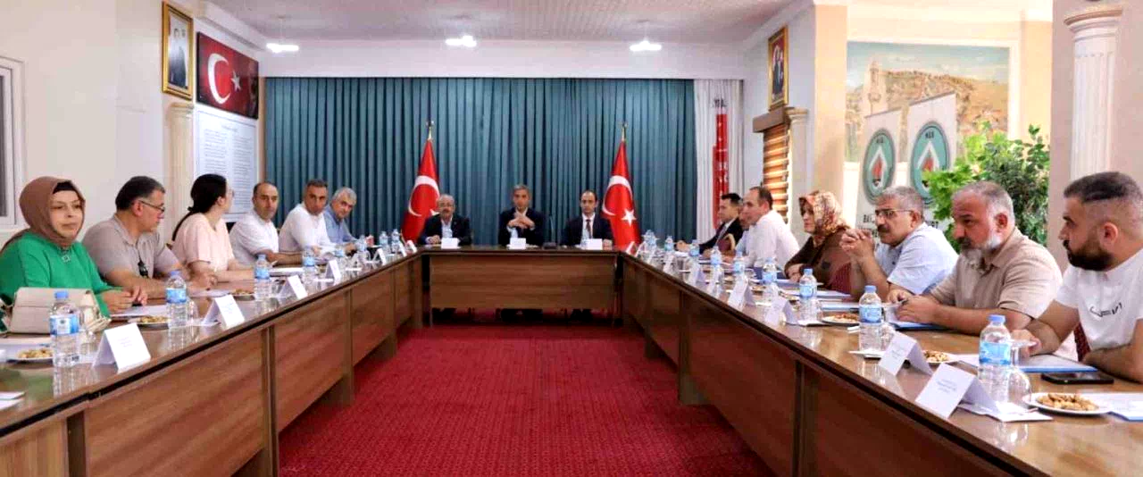 Bayburt’ta ’Mesleki ve Teknik Eğitim Okul Yönetim Kurulu’ toplantısı yapıldı