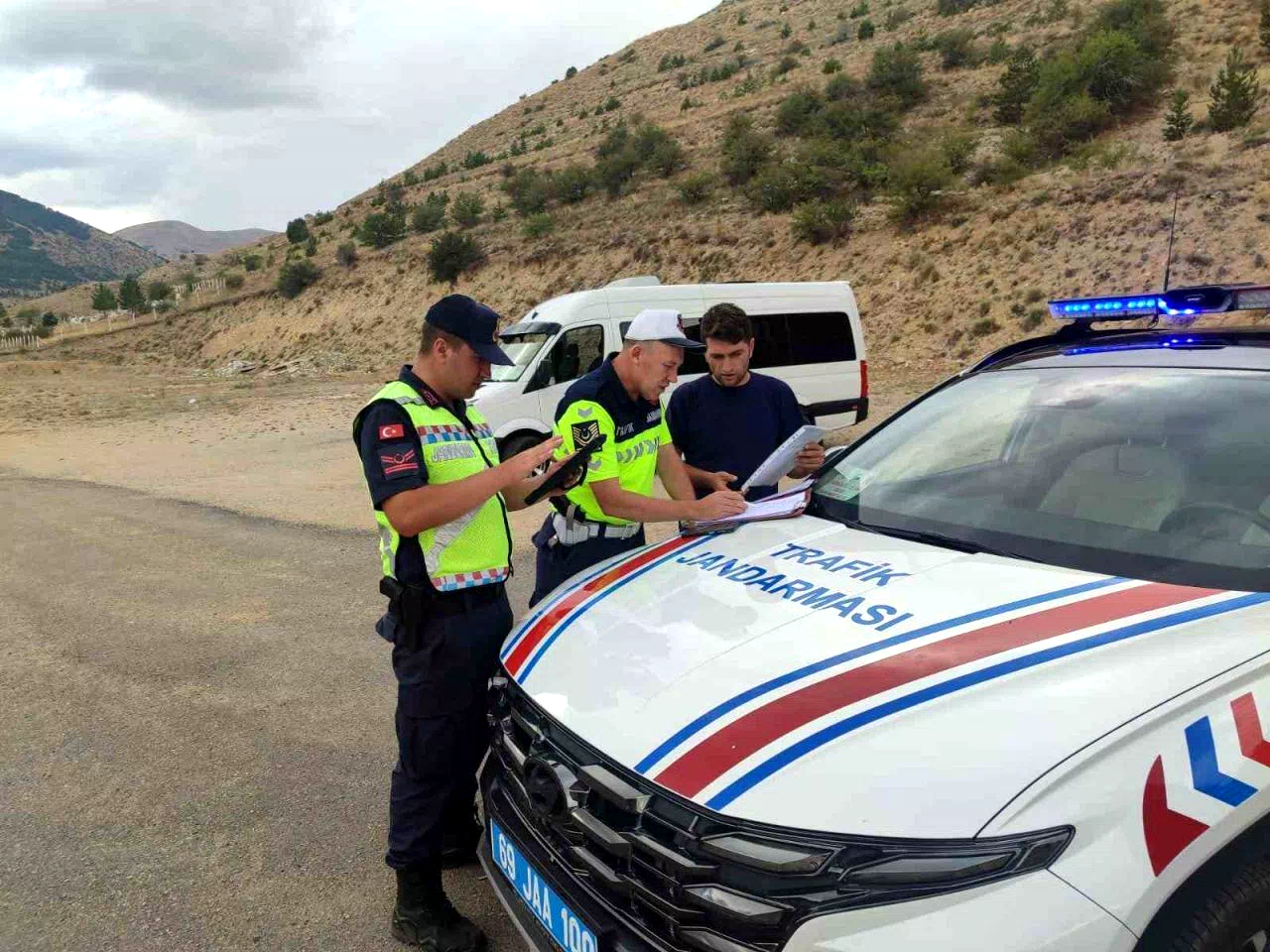 Bayburt’ta okul servis denetimleri sıklaştı