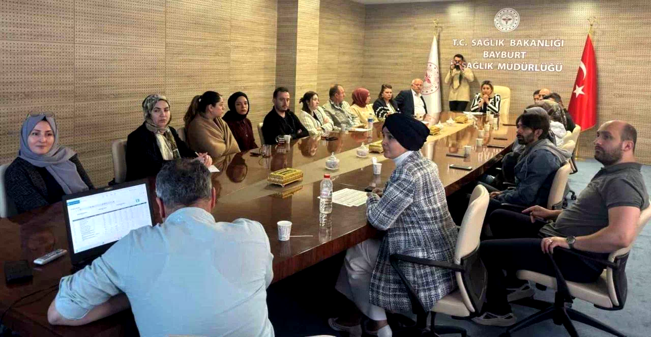 Bayburt’ta sağlık hizmetlerinin kalitesini artırmaya yönelik toplantı yapıldı