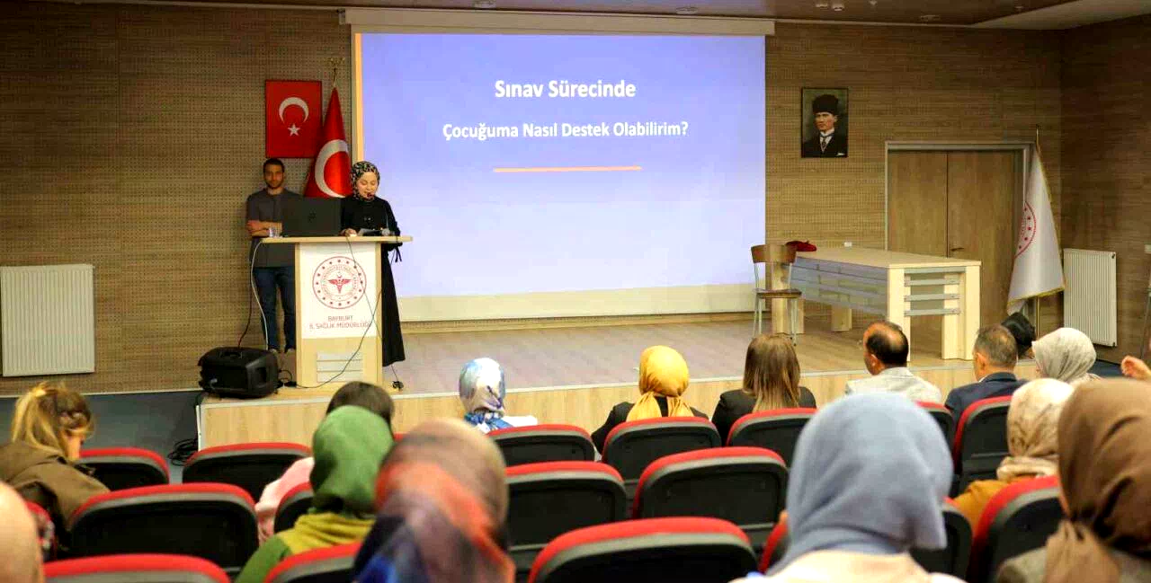 Bayburt’ta ’Sağlıklı Hayat Saatleri’ programı düzenlendi