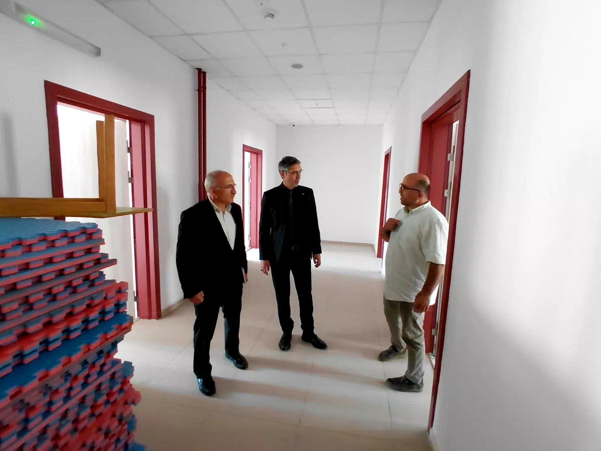 Bayburt’ta taşınması tamamlanan okullar ziyaret edildi