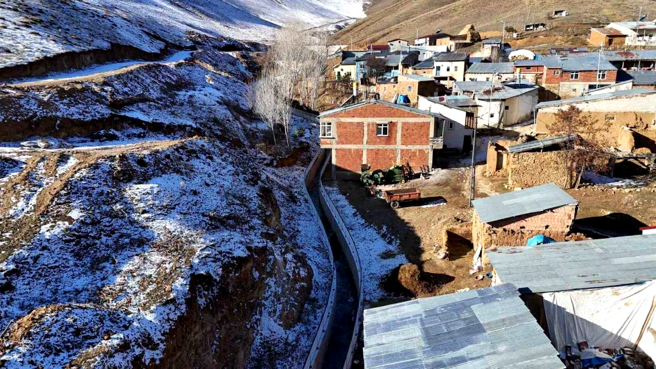 Bayburt’ta taşkın kontrol inşaatlarında çalışmalar sürüyor
