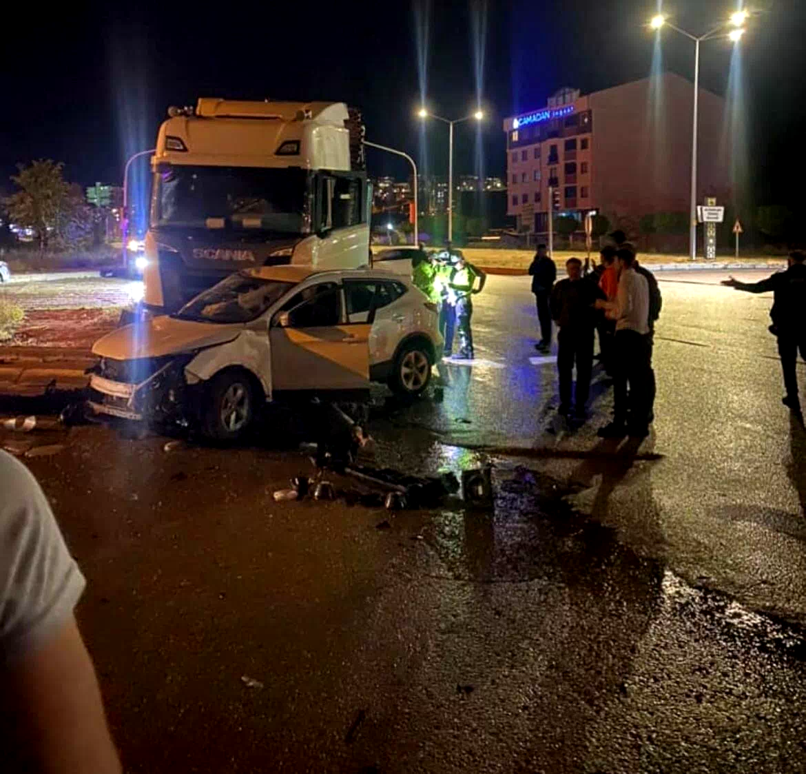 Bayburt’ta tır cipe çarptı: 1 yaralı